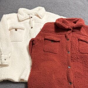32 Degrees Cozy Sherpa Jackets in Cream and Rust